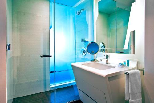 Suite de 1 dormitorio con vistas a la ciudad - 1 cama extragrande - No fumadores del hotel The Washington