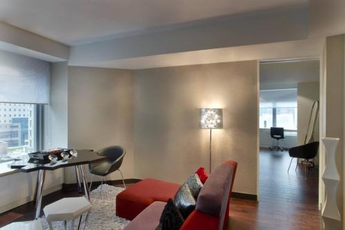 Suite de 1 dormitorio con vistas a la ciudad - 1 cama extragrande - No fumadores del hotel The Washington. Foto 2