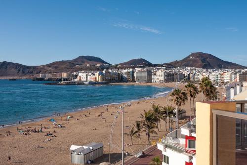 Estudio con balcón y vistas al mar del hotel Colón Playa. Foto 8