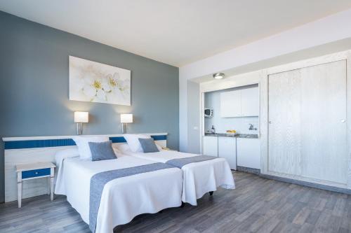 Estudio Exterior del hotel Colón Playa. Foto 2