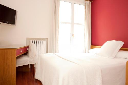 Habitación Doble Pequeña del hotel Sauce. Foto 3