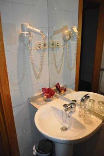 Habitación Individual del hotel España. Foto 2