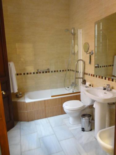 Habitación Doble - 2 camas del hotel Europa. Foto 3