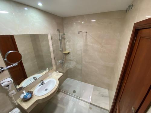 Habitación Doble - 2 camas del hotel Europa. Foto 16