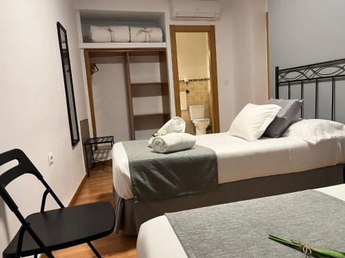Habitación Doble Estándar - 1 o 2 camas del hotel Orfebre Góngora. Foto 6