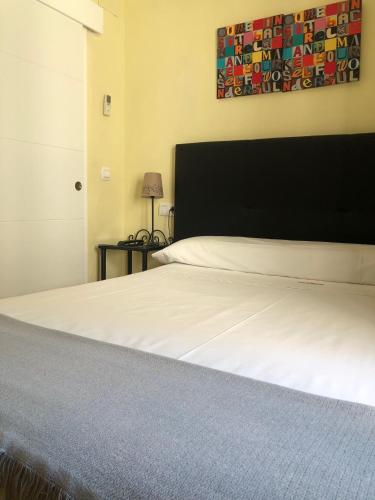 Habitación Doble Económica - 1 o 2 camas del hotel Orfebre Góngora. Foto 3