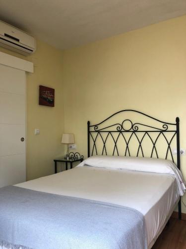 Habitación Doble Económica - 1 o 2 camas del hotel Orfebre Góngora. Foto 14