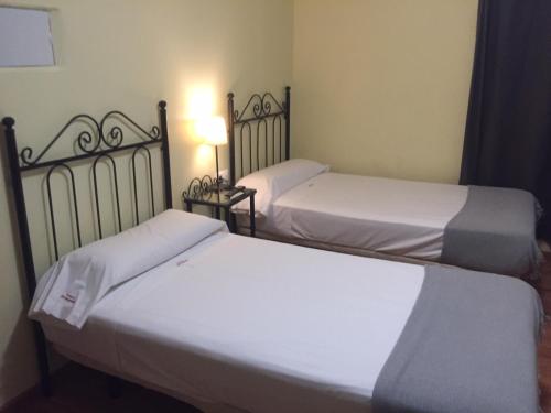 Habitación Doble Estándar - 1 o 2 camas del hotel Orfebre Góngora. Foto 11