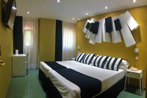 Habitación Doble del hotel Indiana. Foto 9