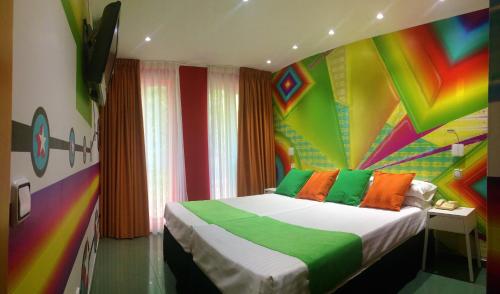 Habitación Triple del hotel Indiana. Foto 1