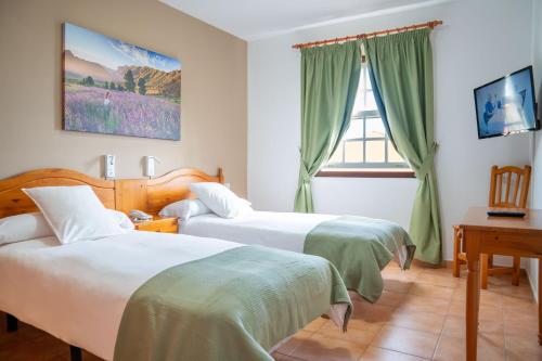 Apartamento con vistas al mar del hotel Oasis San Antonio. Foto 3