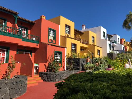 Apartamento estandar del hotel Oasis San Antonio. Foto 4