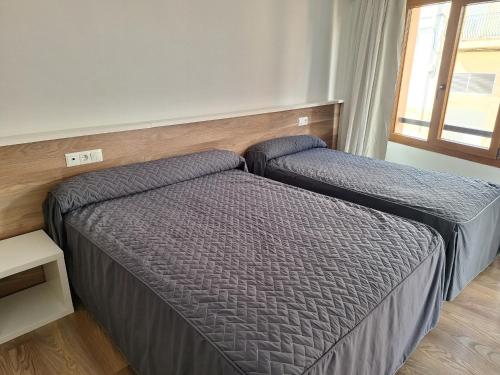 Habitación Doble con Cama supletoria del hotel Xauen. Foto 2