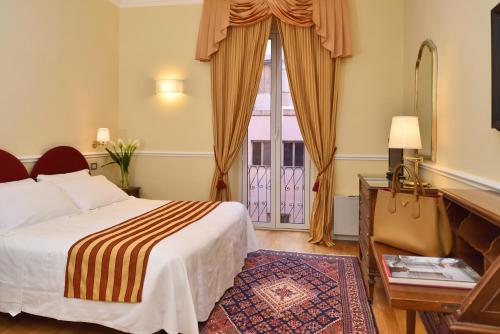 Suite del hotel FIRENZE E CONTINENTALE. Foto 4