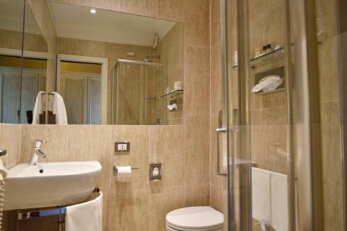 Habitación Doble Económica - 1 o 2 camas del hotel FIRENZE E CONTINENTALE