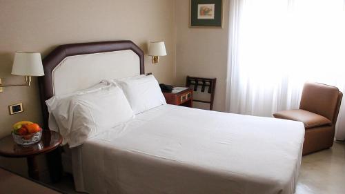Habitación Doble del hotel Bristol. Foto 17