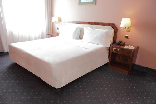 Habitación Doble del hotel Bristol. Foto 24