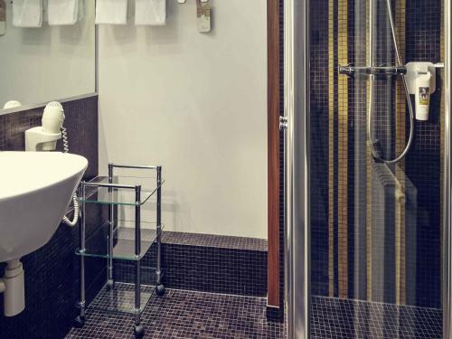 Chambre Supérieure avec Balcon del hotel Mercure Paris Bastille Saint Antoine. Foto 6