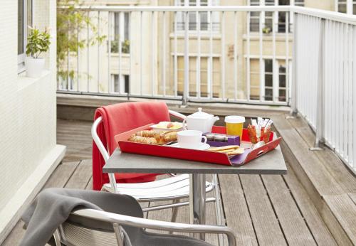 Chambre Supérieure avec Balcon del hotel Mercure Paris Bastille Saint Antoine. Foto 9