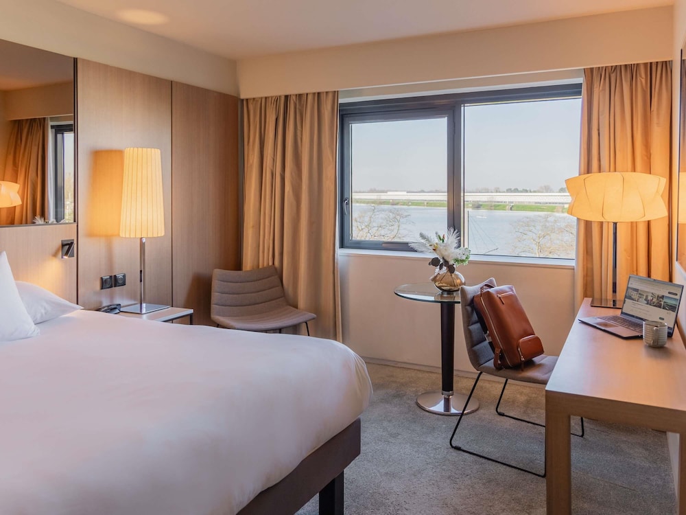 Habitación Deluxe, 1 cama doble, vista al lago del hotel Pullman Bordeaux Lac