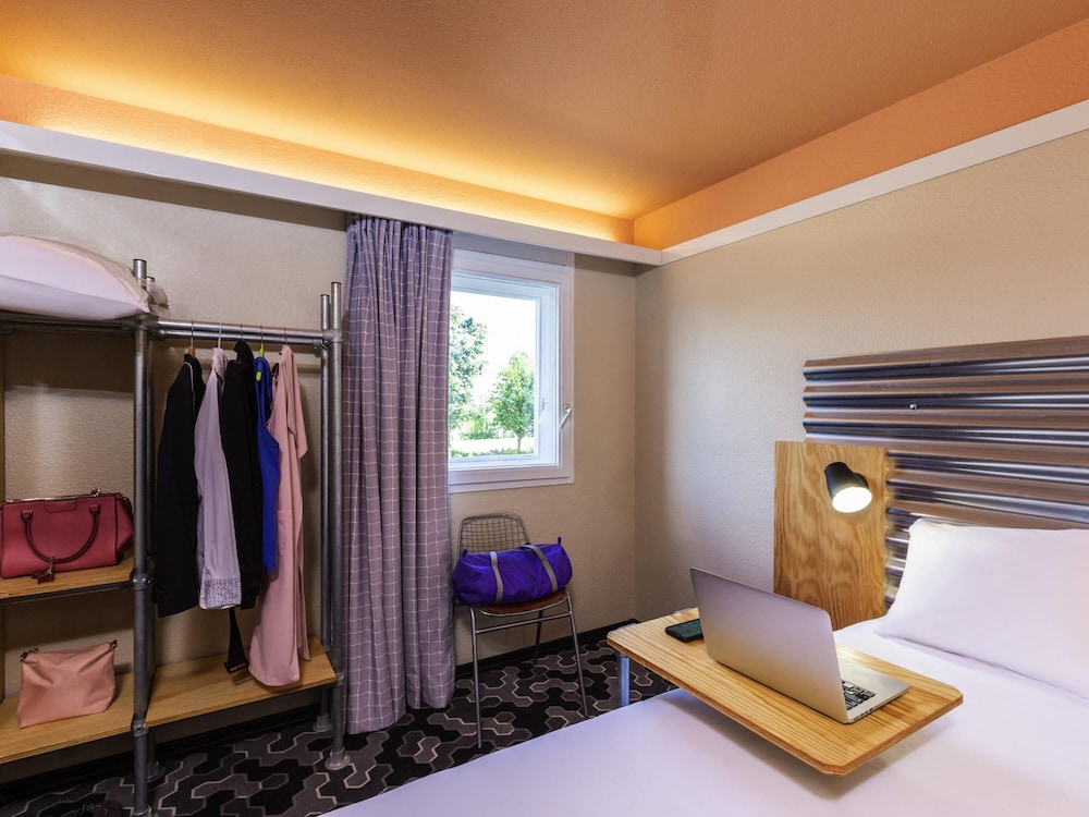 Habitación accesible con 1 cama doble del hotel Ibis Styles Bobigny Centre Préfecture