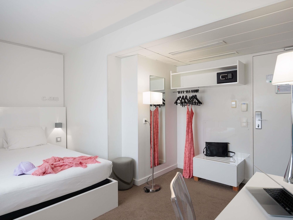 Habitación Clásica con 1 cama doble del hotel Ibis Styles Menton Centre. Foto 3