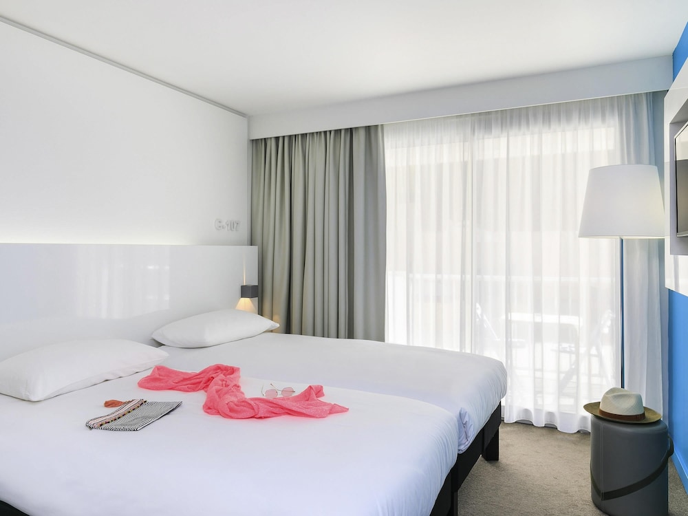 Habitación de 2 camas (100 x 200) con balcón del hotel Ibis Styles Menton Centre