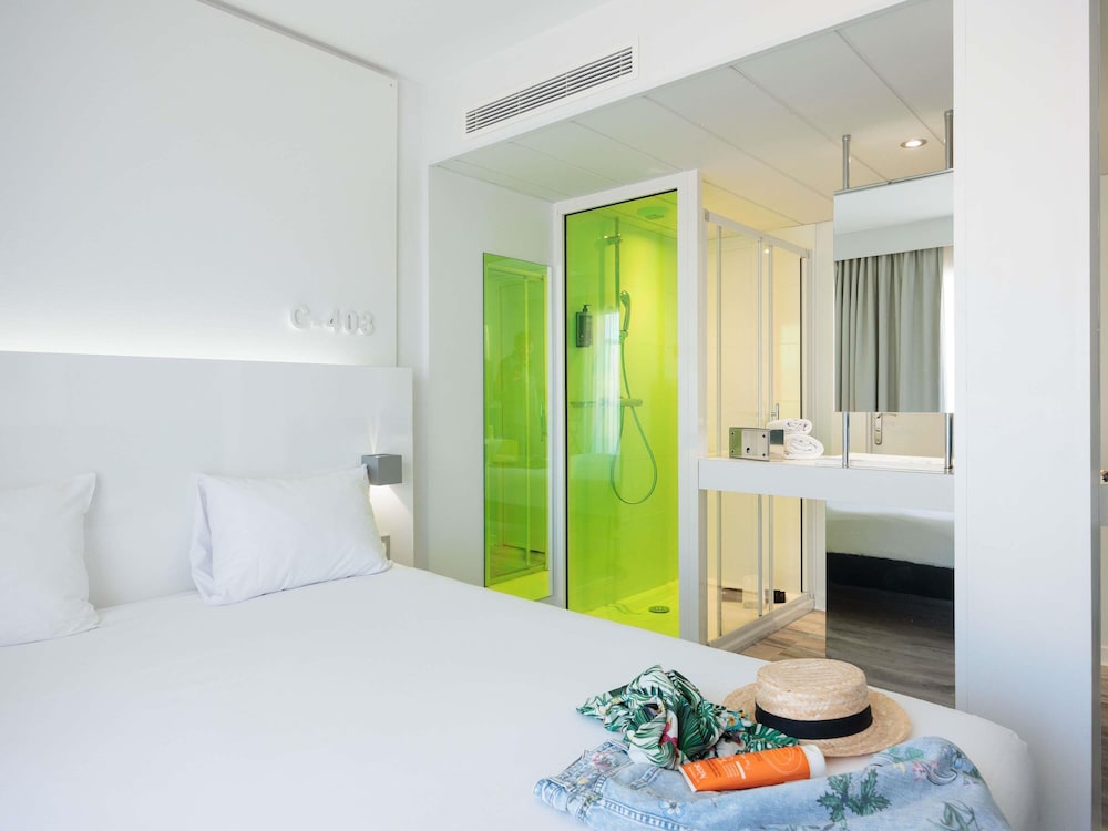 Habitación Clásica con 1 cama doble del hotel Ibis Styles Menton Centre