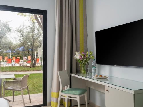 Habitación Doble Estándar con vistas al jardín del hotel Labranda Targa Club Aqua Parc