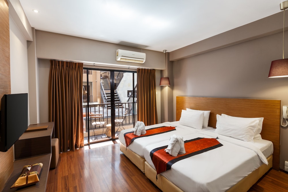 Deluxe Pool Access With Two Ways Airport Transfer del hotel The Cottage Suvarnabhumi. Foto 2