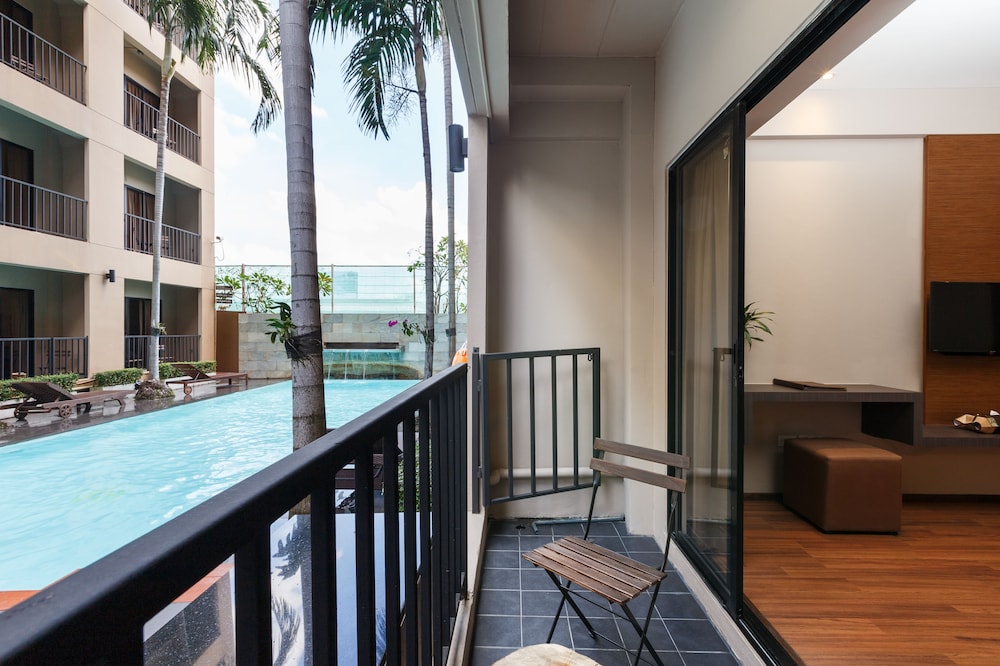 Deluxe Pool Access With Two Ways Airport Transfer del hotel The Cottage Suvarnabhumi. Foto 8