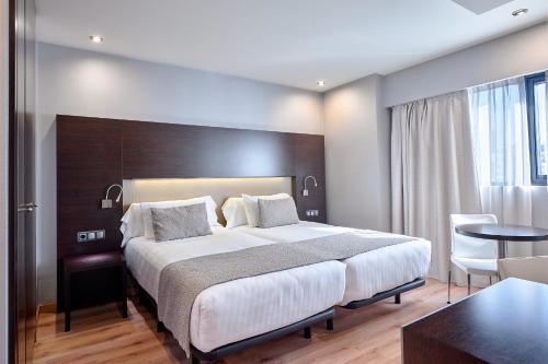 Habitación Doble Superior - 2 camas del hotel Turia Granada. Foto 1