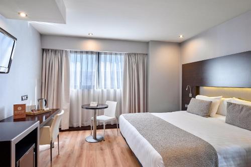 Habitación Doble Superior del hotel Turia Granada. Foto 3