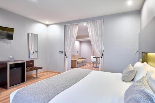 Suite Junior del hotel Turia Granada. Foto 1
