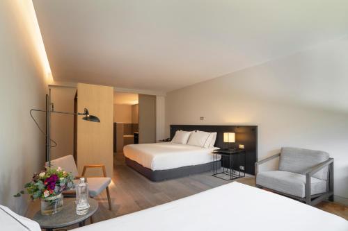 Habitación Triple Superior del hotel Eurostars Pamplona