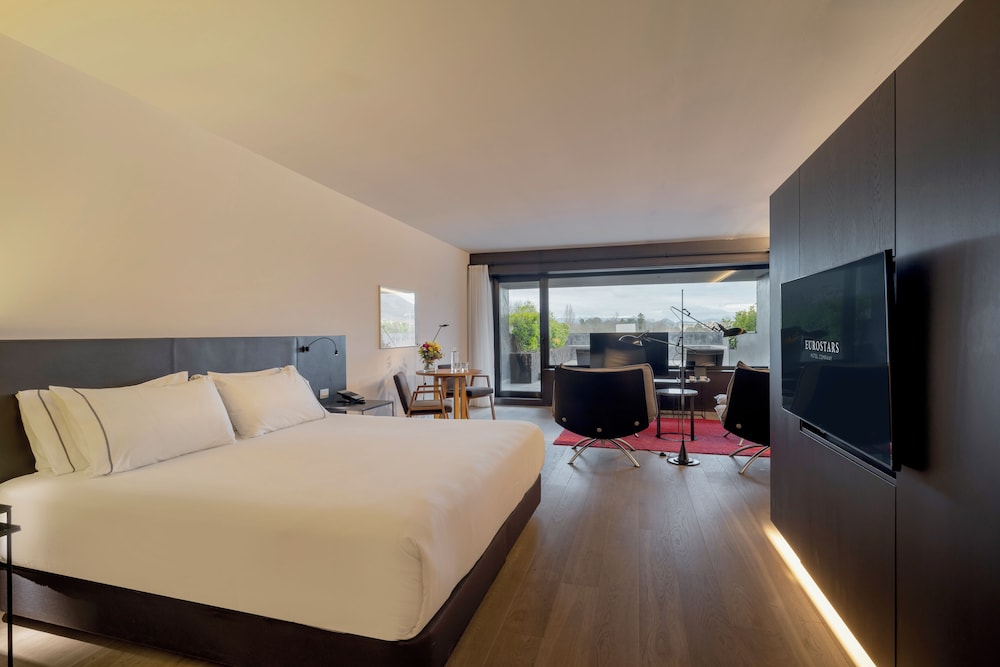 Suite ejecutiva, terraza del hotel Eurostars Pamplona