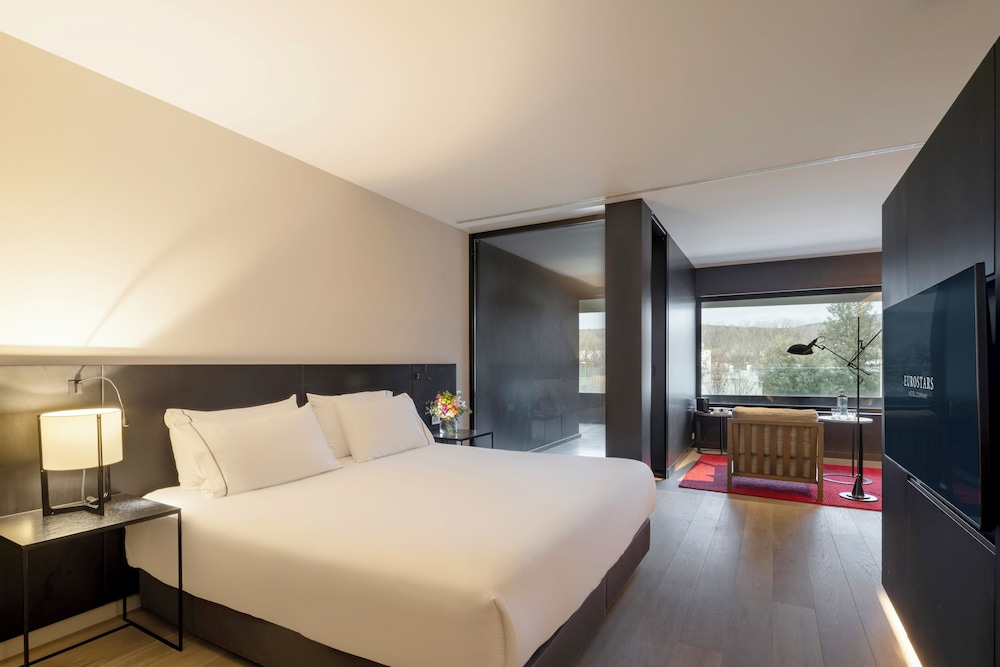 Habitación Grand (Deluxe) del hotel Eurostars Pamplona. Foto 4