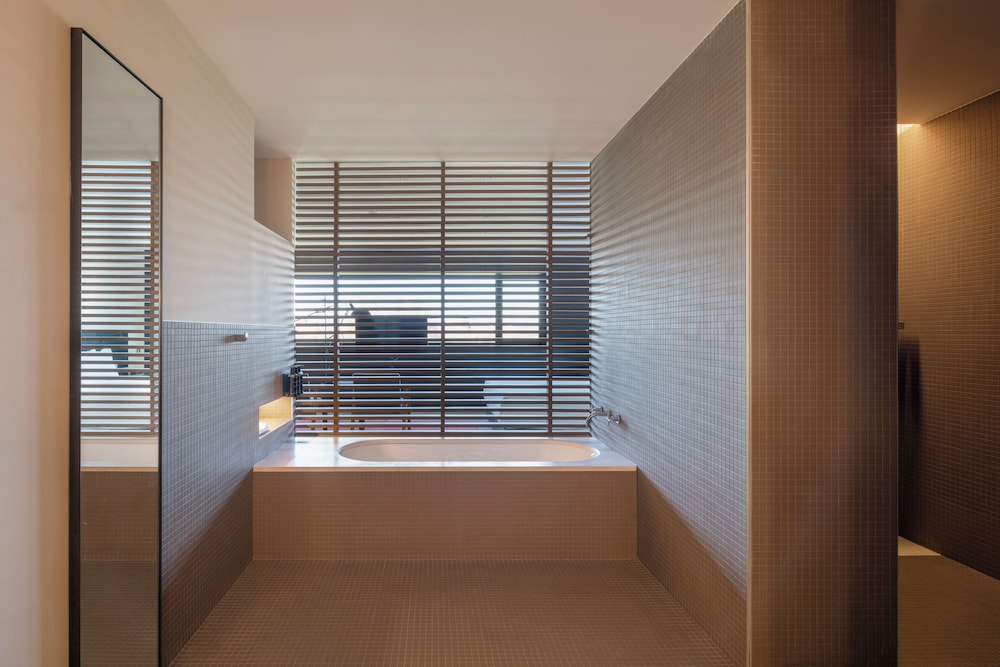 Suite Familiar del hotel Eurostars Pamplona. Foto 4