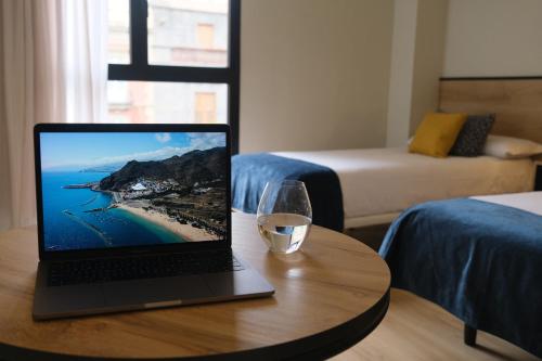 Habitación Doble Exterior con balcón - 1 o 2 camas del hotel Adonis Capital