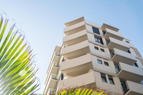 Habitación Doble Exterior con balcón - 1 o 2 camas del hotel Adonis Capital. Foto 12