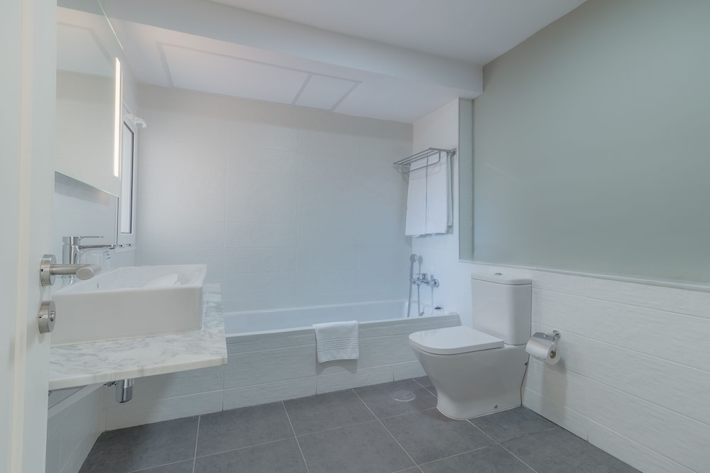 Habitación familiar, balcón del hotel LIVVO Koala Garden. Foto 5