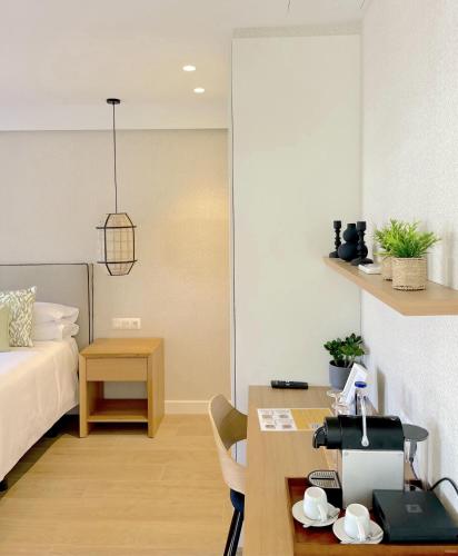 Junior suite with terrace in the main building del hotel El Patio