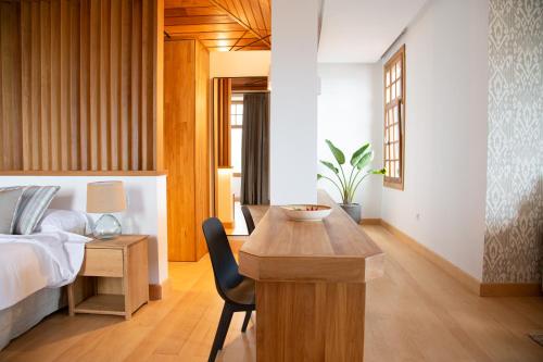 Suite con vistas al mar del hotel El Patio. Foto 6