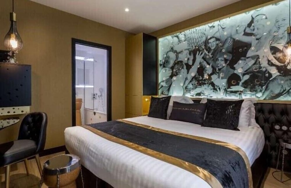 Habitación superior del hotel Les Bulles de Paris