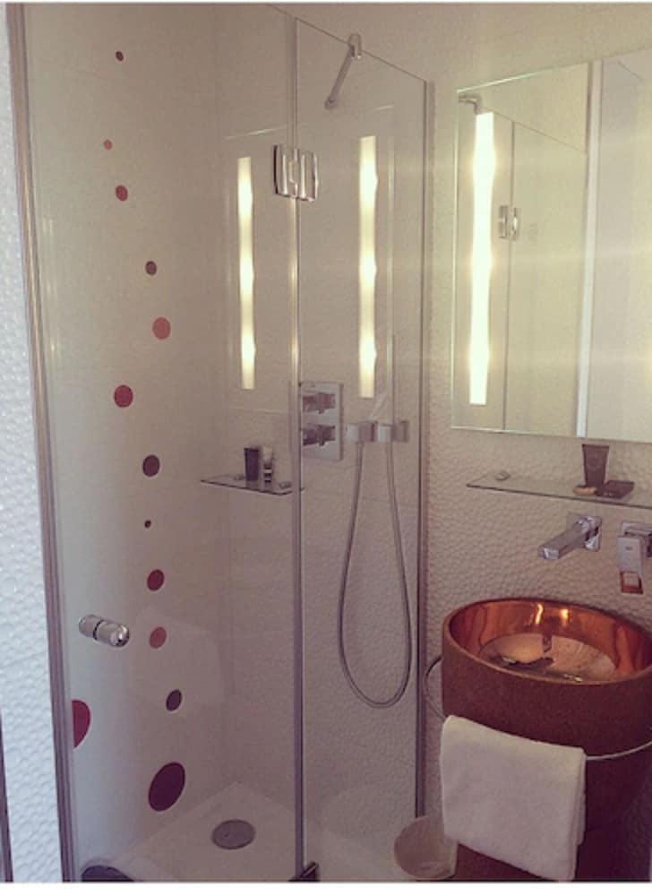 Habitación individual del hotel Les Bulles de Paris. Foto 3