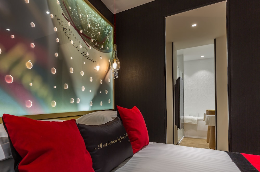 Suite del hotel Les Bulles de Paris. Foto 6