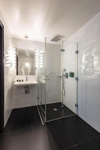 Habitación Doble - Adaptada para personas de movilidad reducida - Planta Baja del hotel La Parizienne By Elegancia