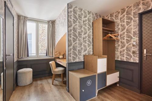 Habitación Doble Deluxe del hotel La Parizienne By Elegancia. Foto 14