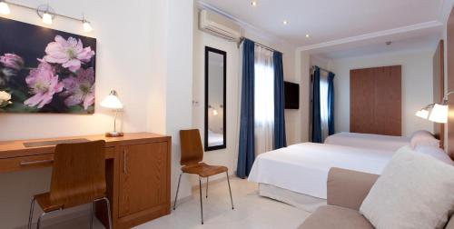 Habitación Cuádruple Confort del hotel Mr Costa Blanca. Foto 2