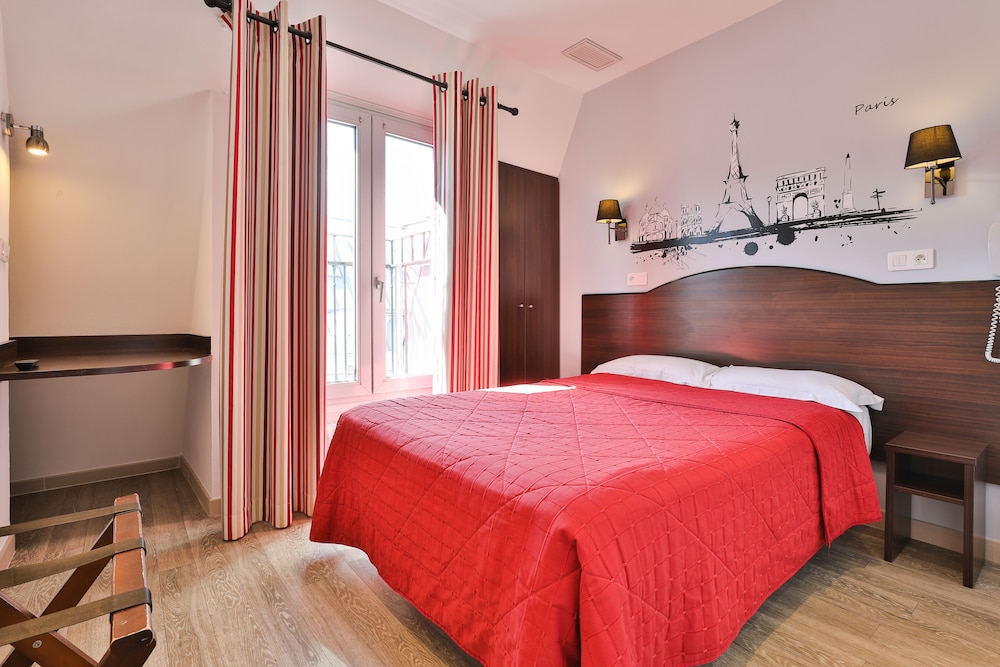 Habitación individual del hotel Grand De Turin. Foto 1